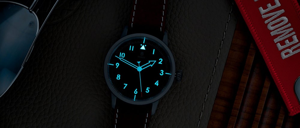 Robot Flieger Friday luminiscence